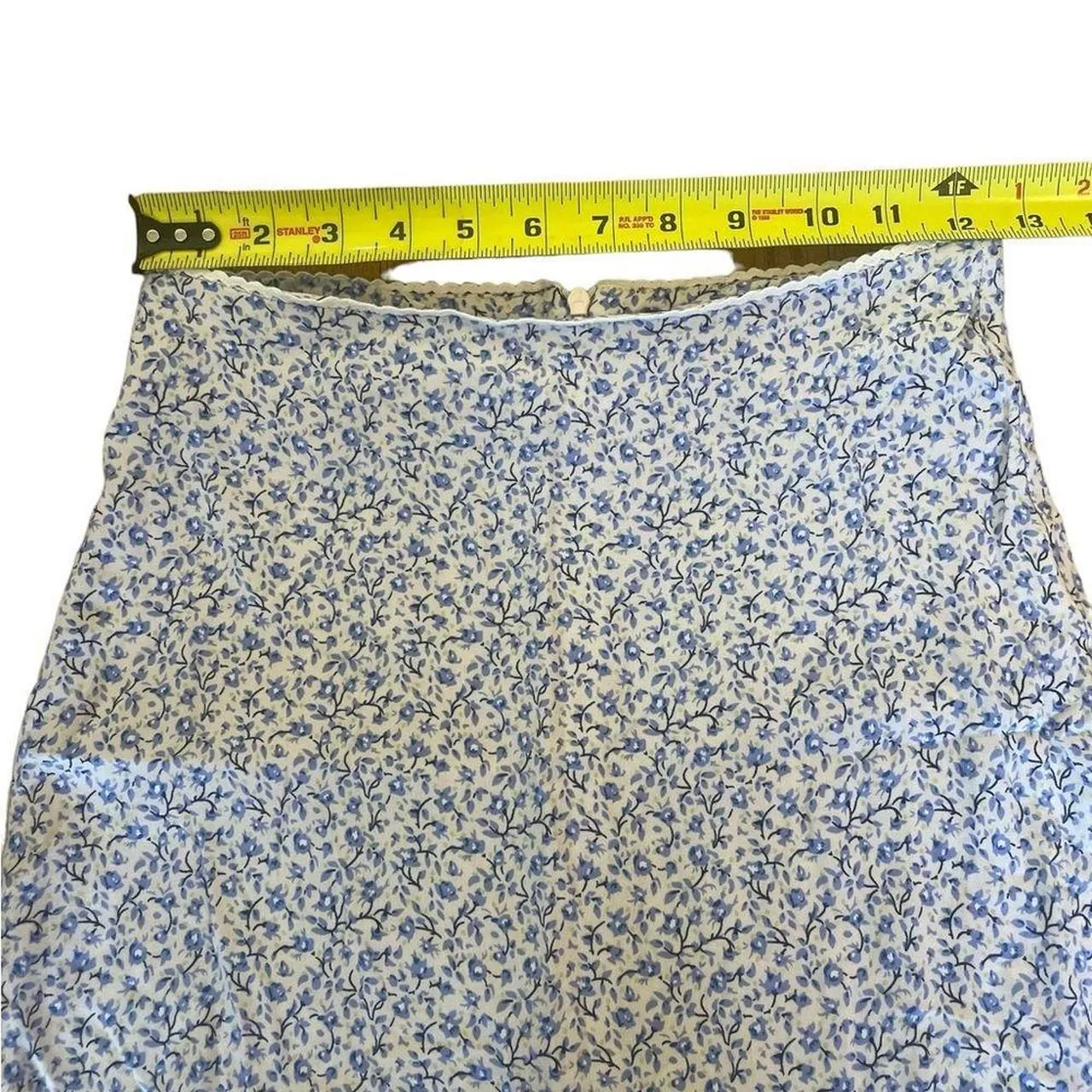 Brandy-melville Women's Blue and White Skirt - Image 6