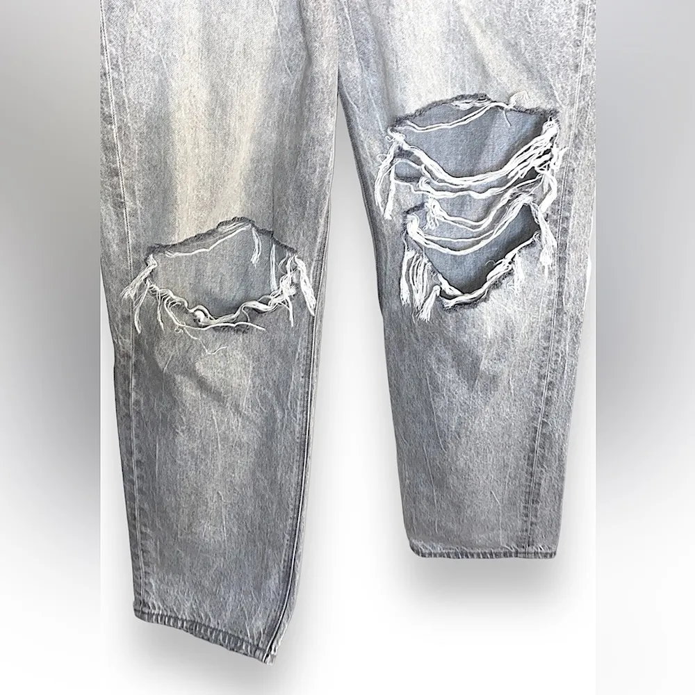 American Eagle gray destroyed jeans - Image 2