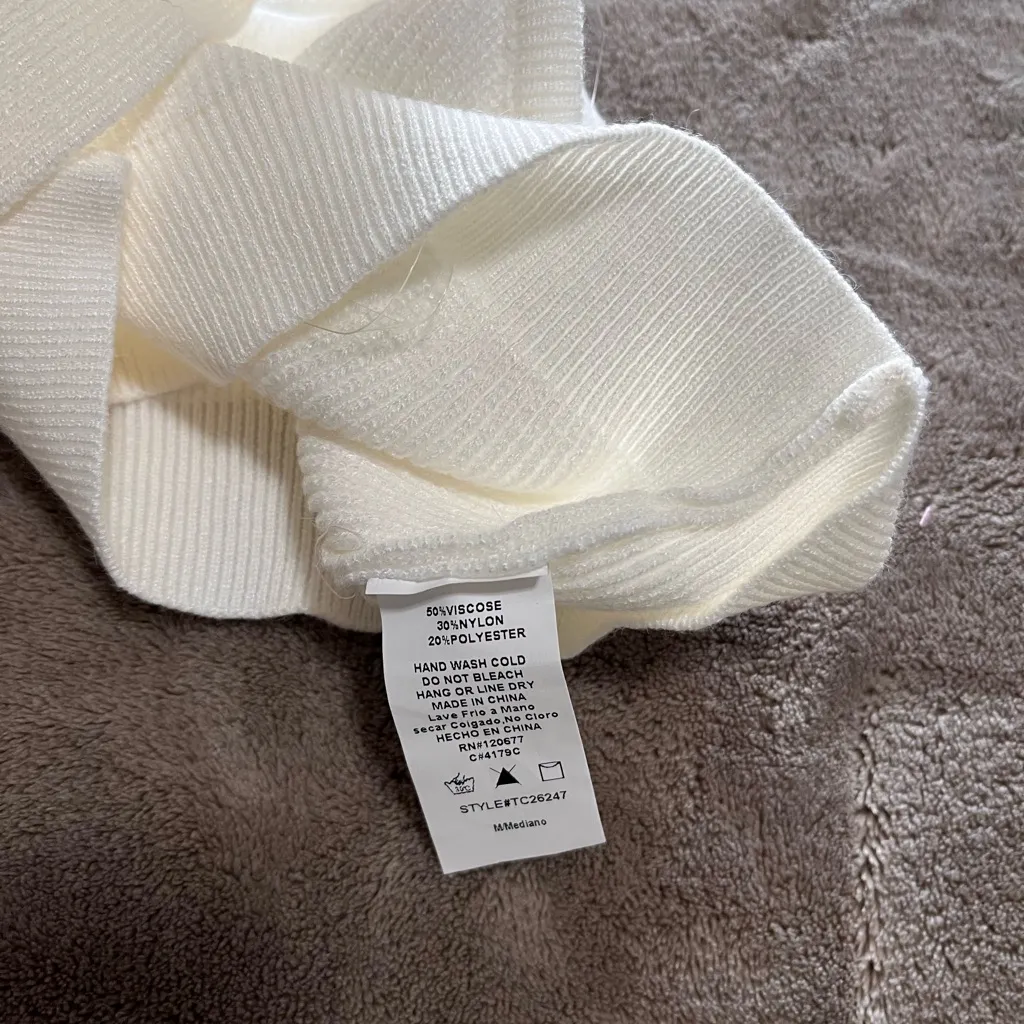 TIC TOC Ivory Knit Sweater Halter Crop Tank Top NWT Women’s Sz M - Image 5