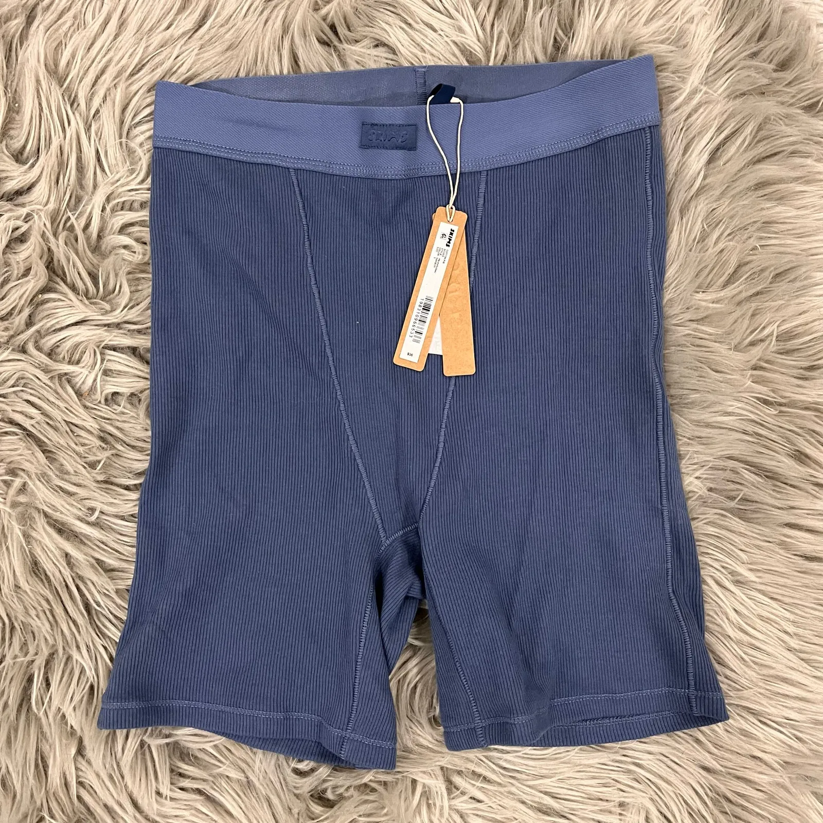 Skims Cotton Rib Logo Boxers Shorts
Loungewear Harbor Women's Sz
Small NWT $36 - Image 5