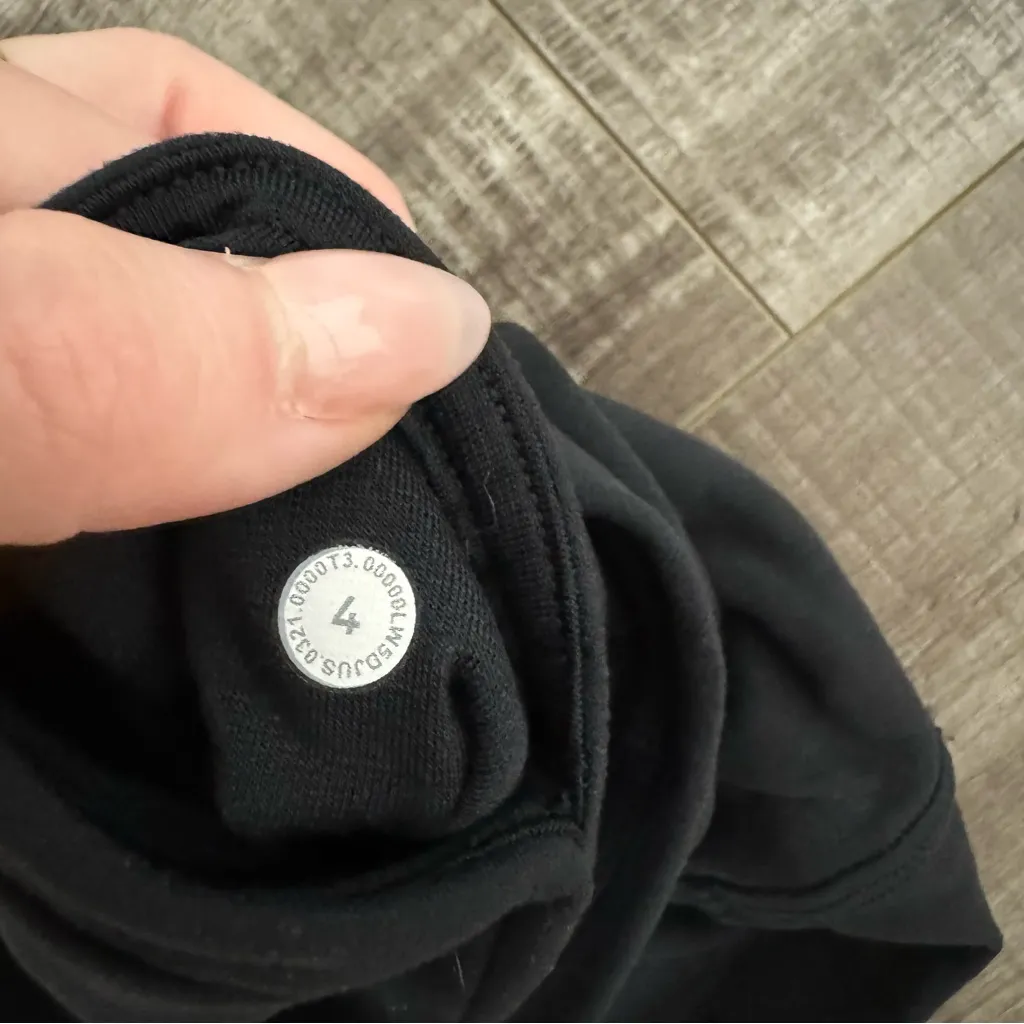 Lululemon Align Ruched Waist Pant *7/8 length 25 in Black Size 4 - Image 3