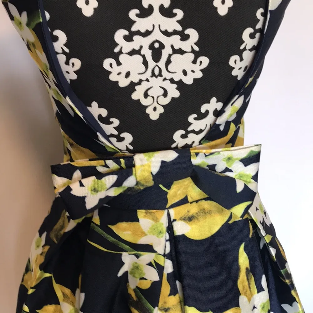 Luxxel sleeveless floral spring and summertime dress - Image 3