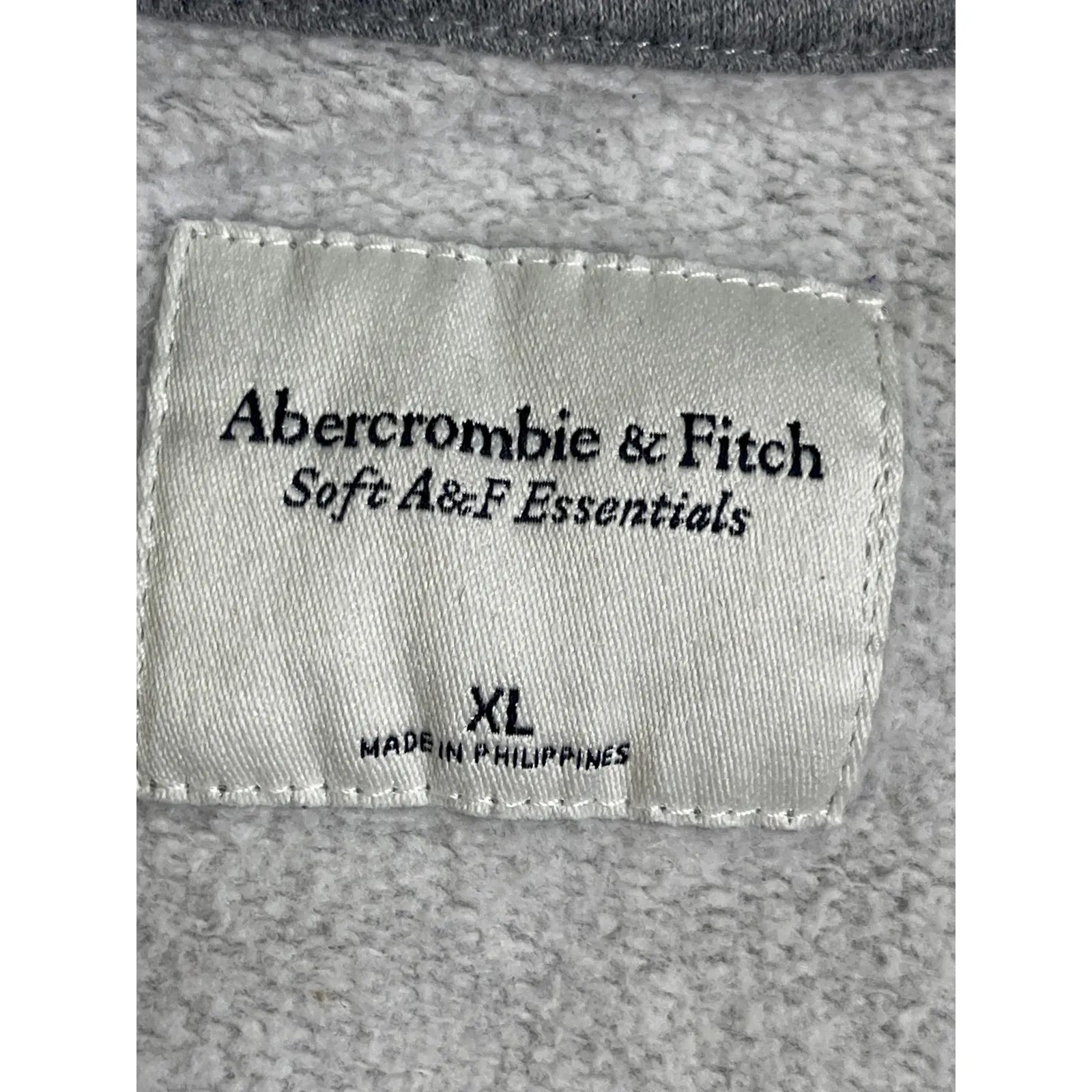 Abercrombie & Fitch soft A&F Essentials crewneck sweatshirt, size XL - Image 2