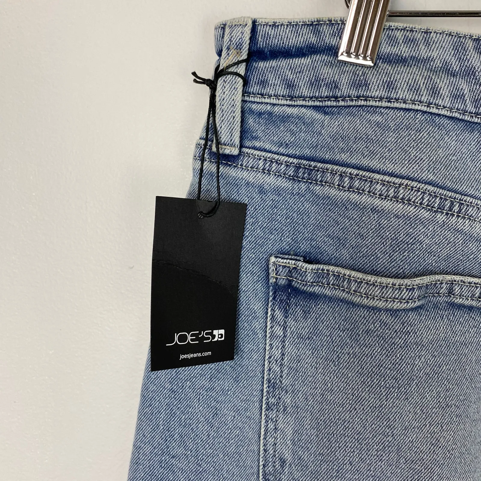 Joe’s Jeans Women’s High Rise Straight Leg Jeans Faded Wash Size 33 - Image 5