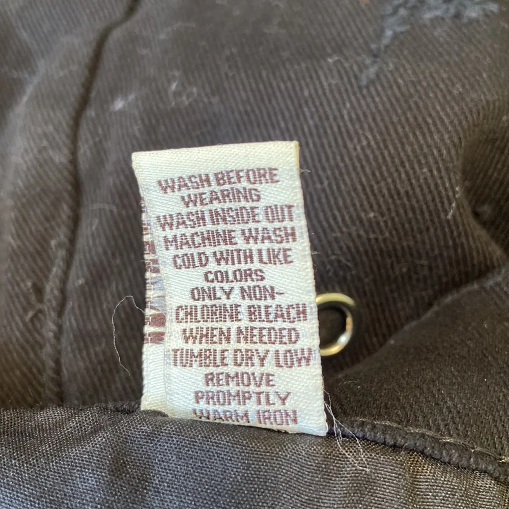 Hot Kiss Women’s Black Rivets High Rise Shortie Jean Shorts Size 12 NWT - Image 9