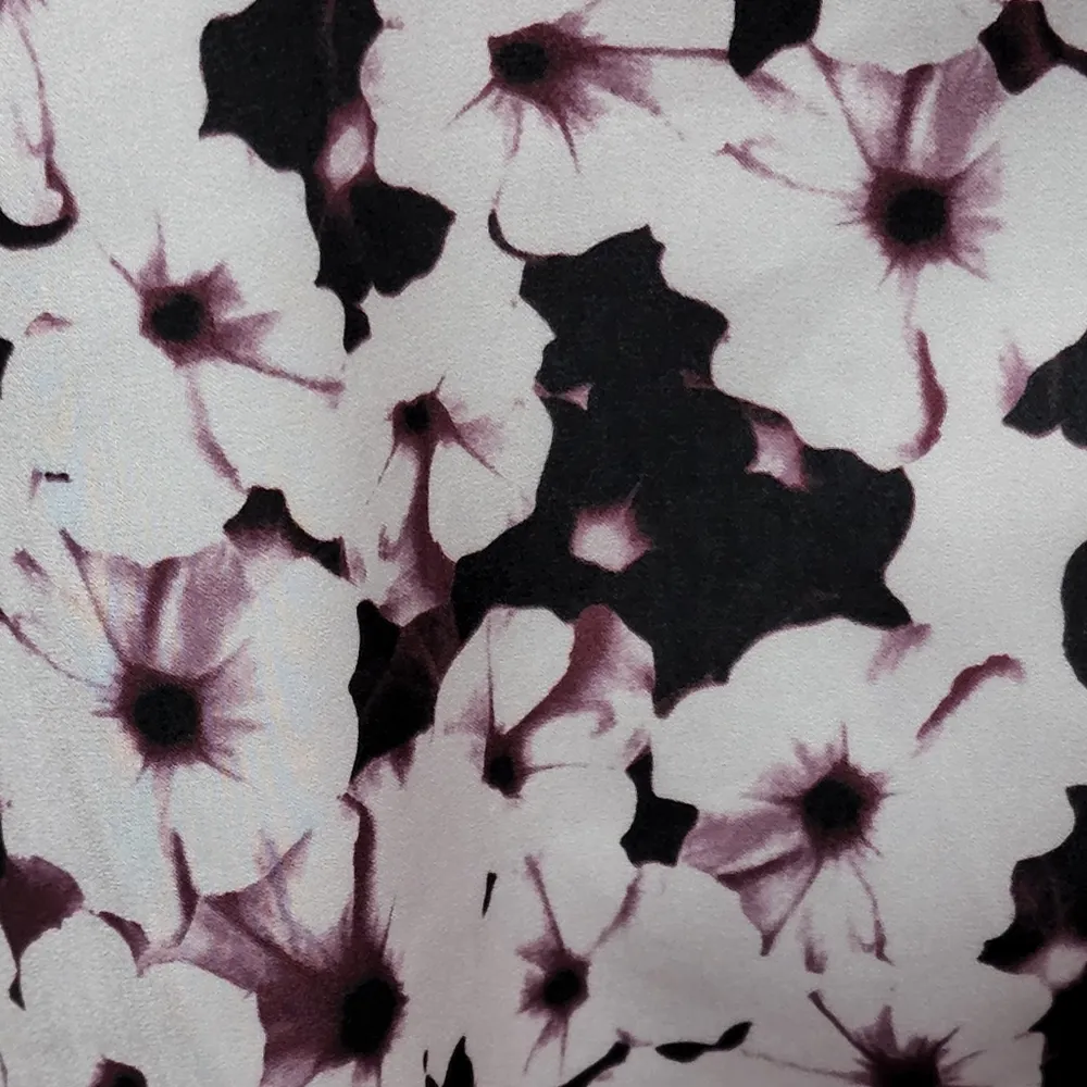 Apt. 9 plum white petunia floral sleeveless blouse size xlp - Image 2