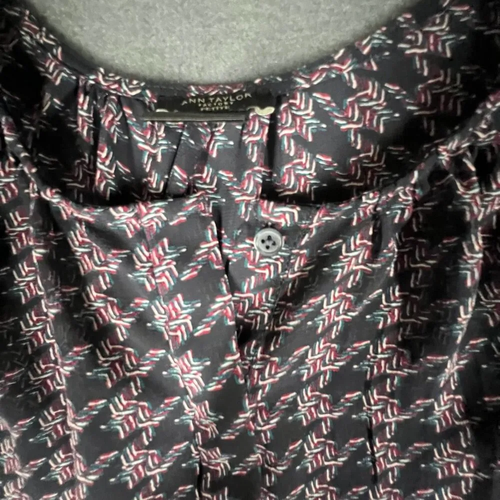 Ann Taylor Factory Womens LP Black Geometric Print Sleeveless Chiffon Blouse Size undefined - Image 5