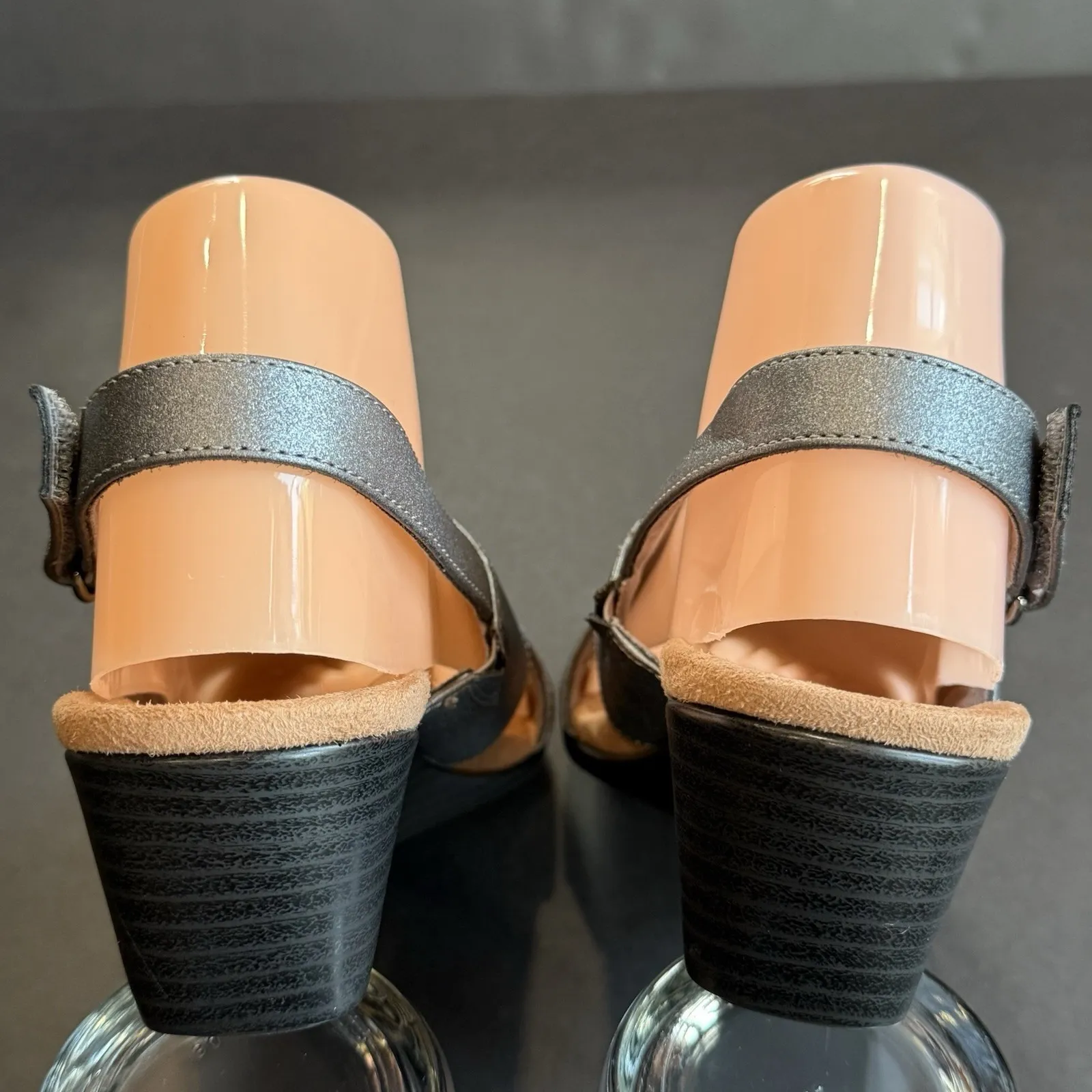 Vionic McKenna Metallic Wedge Sandal Shoes Women US 6.5 Pewter Slingback Comfort - Image 4