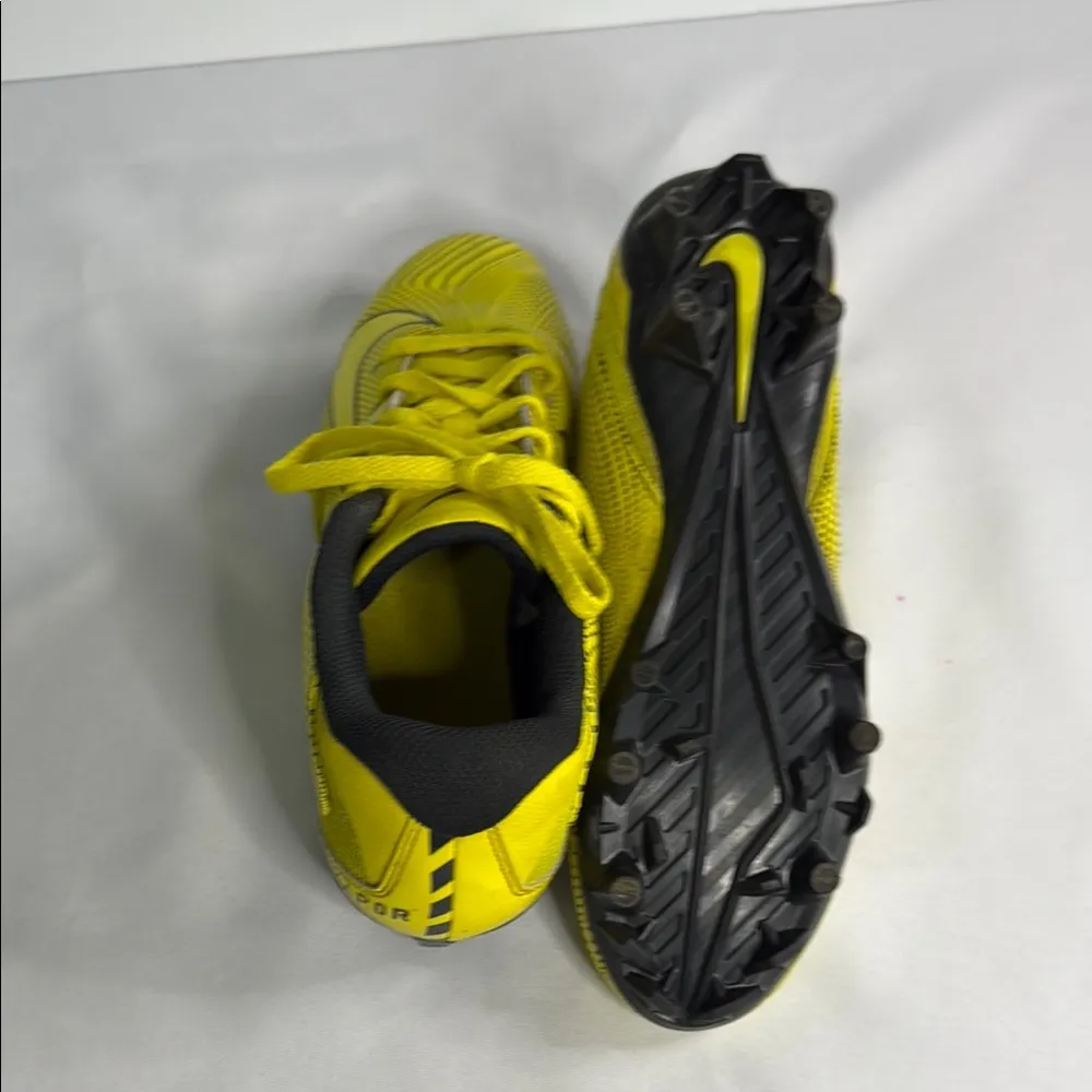 Nike  Yellow Soccer Shoes - Image 6