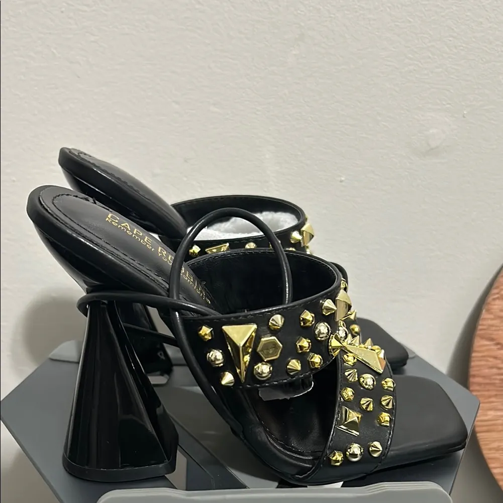 Cape Robbin Black and Gold Heels with Statement Chains - Image 3