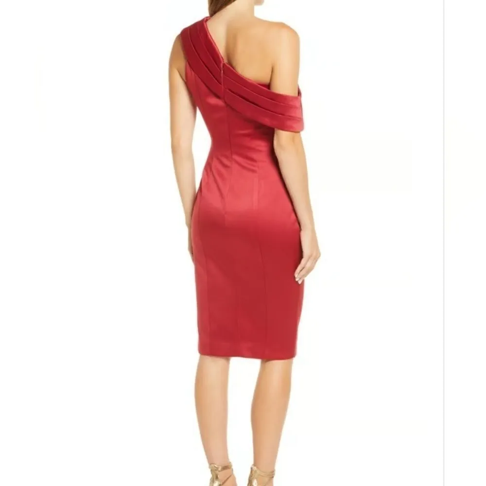 NWOT Lavish Alice Satin Cocktail Dress - Image 3