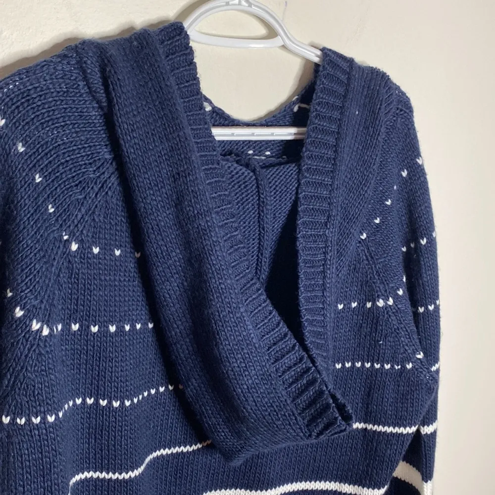 John + Jenn striped navy white combo cropped sweater hoodie size S - Image 46