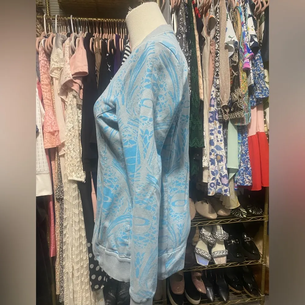 Oakley light blue & gray zip-up jacket with the Oakley logo subtle in the design - Image 2