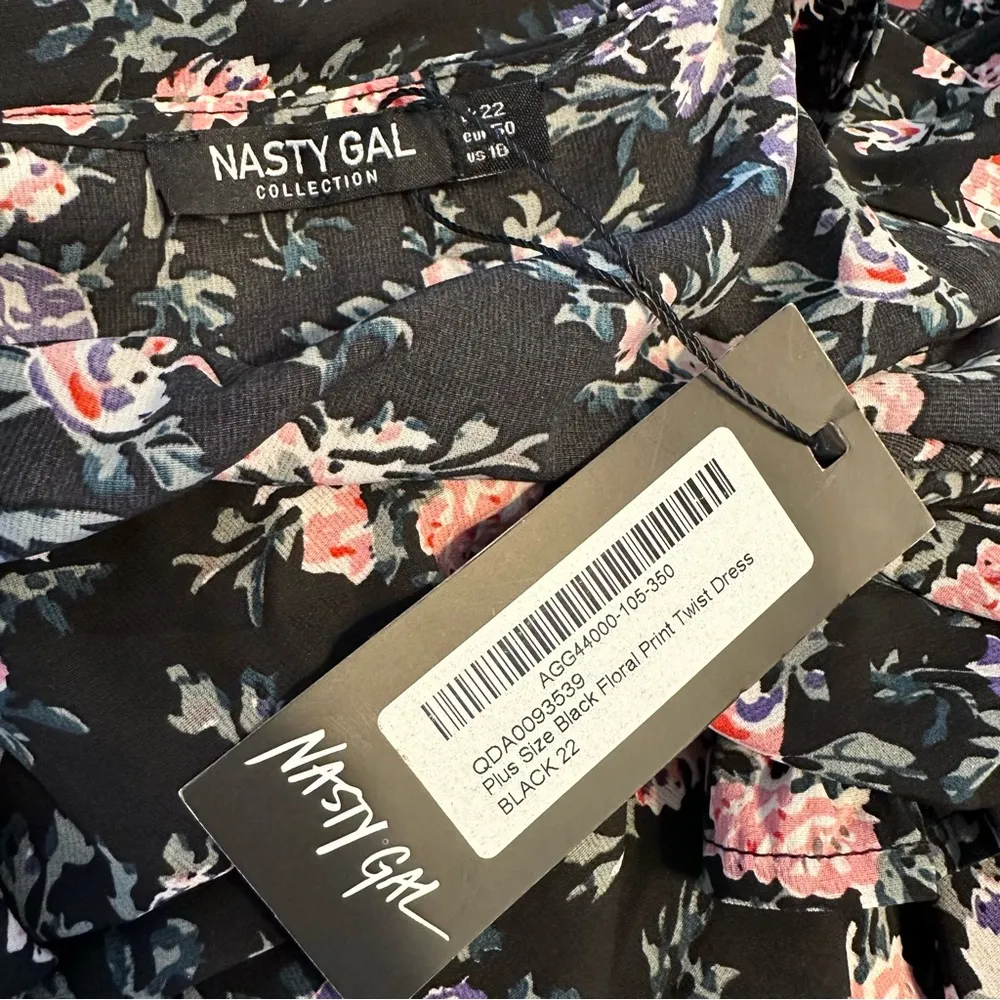 Nasty Gal Plus Size Floral Print Twist Mini Dress size 18 NWT Long Sleeves - Image 11