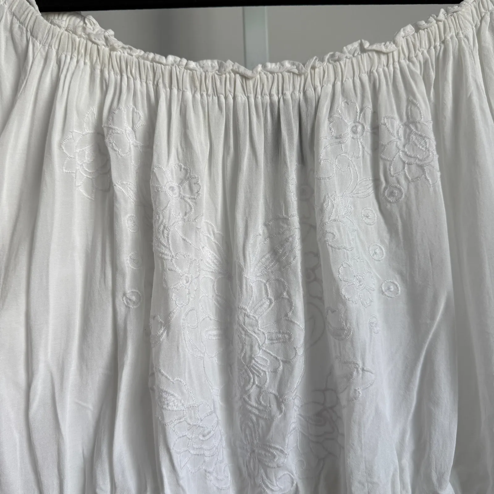 Torrid White‎ Embroidered Off Shoulder Dress Plus sz 2 Boho Fairy Cottage - Image 5