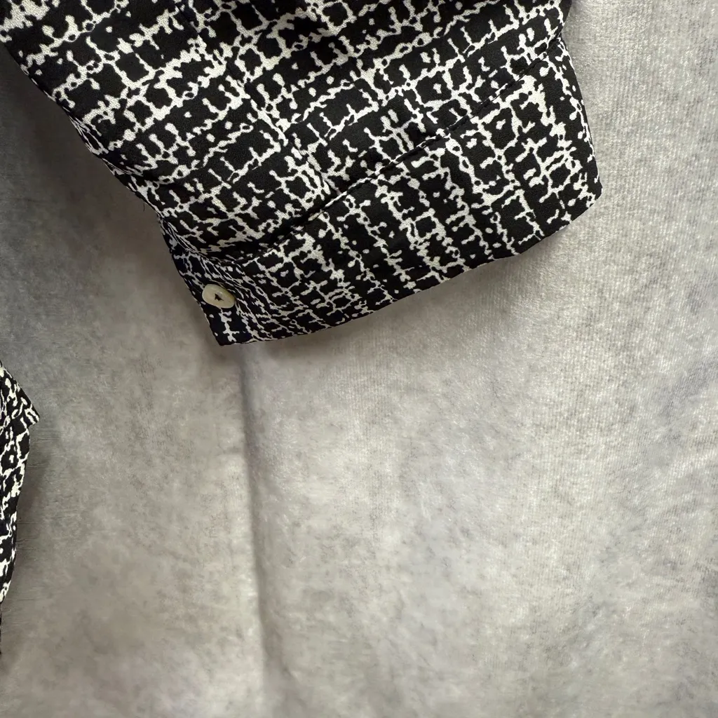 A pea in the pod  Black and White Blouse - Image 6