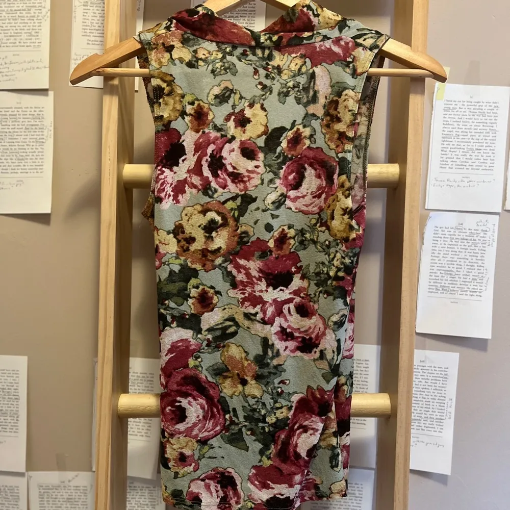 Deep V-Neck Sleeveless Top with Flower Patterns Made in the USA - Image 4