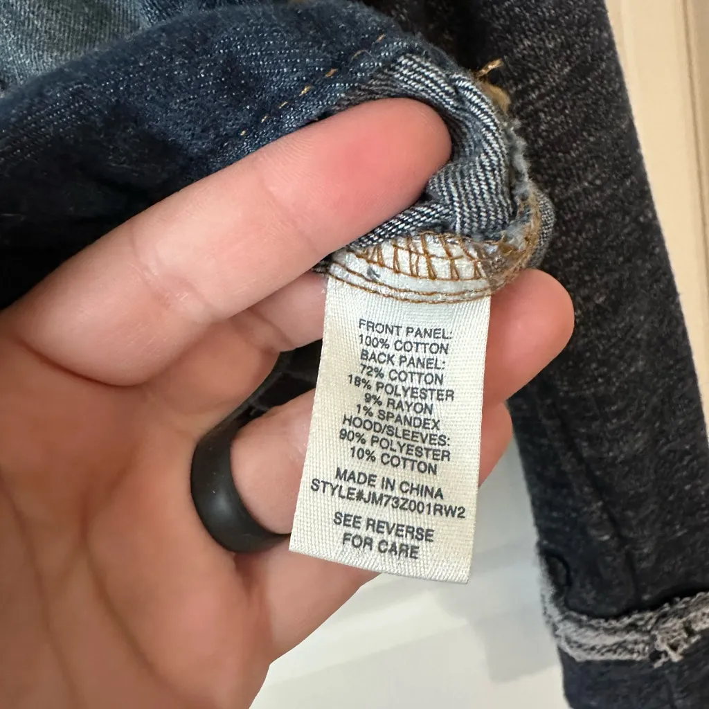 MUDD Denim Jacket Womens M Trucker Sweater Sleeves Hoodie Dark Wash Distressed - Image 5