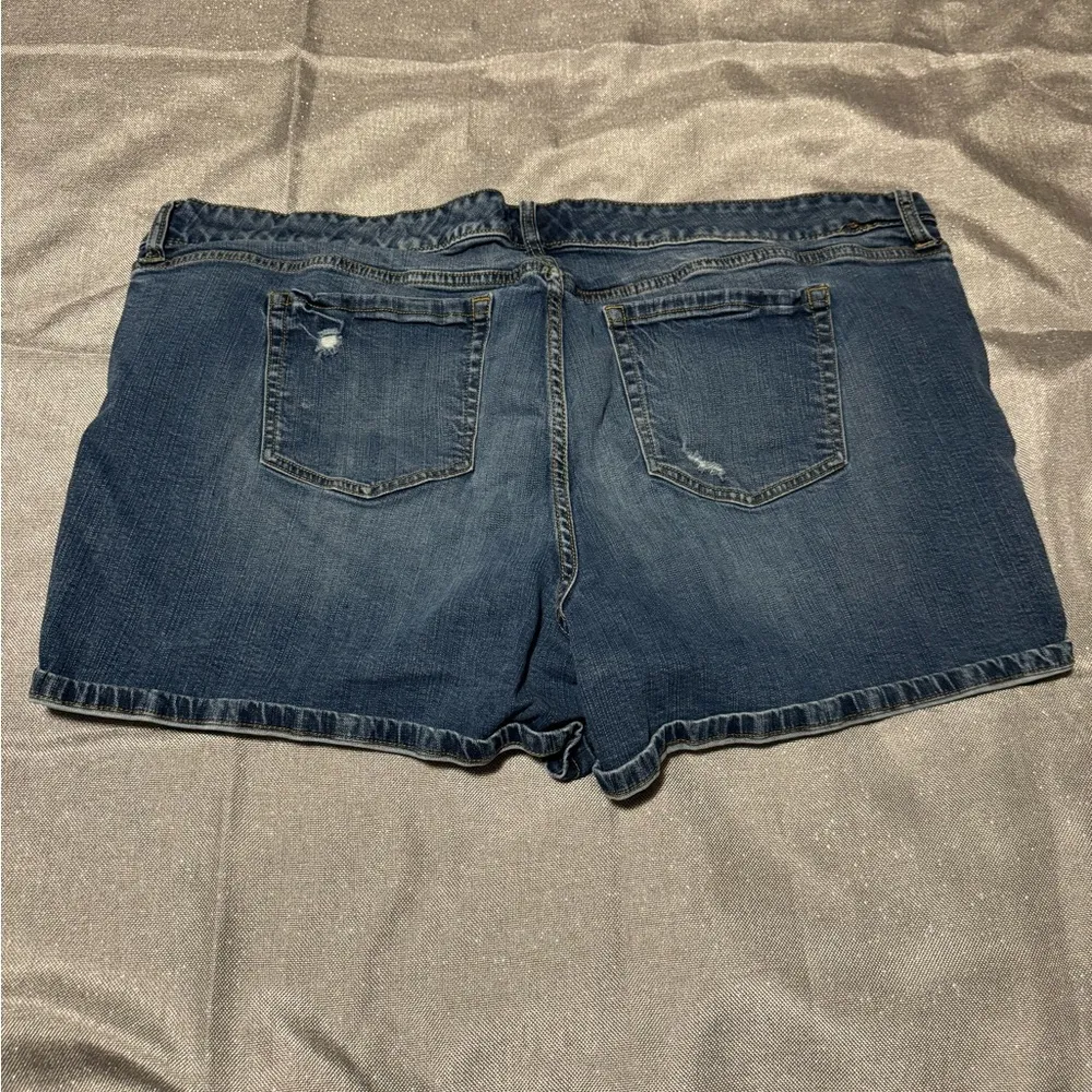 Torrid Blue Distressed Jean Shorts with Frayed Hem - Image 4