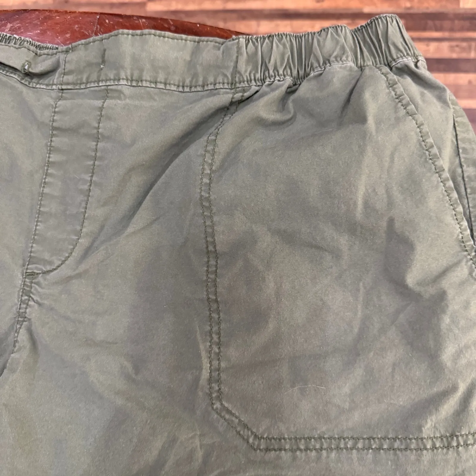 Terra Sky Women's Green Elastic Waist Cargo Shorts Size 20W Cotton Blend - Image 7