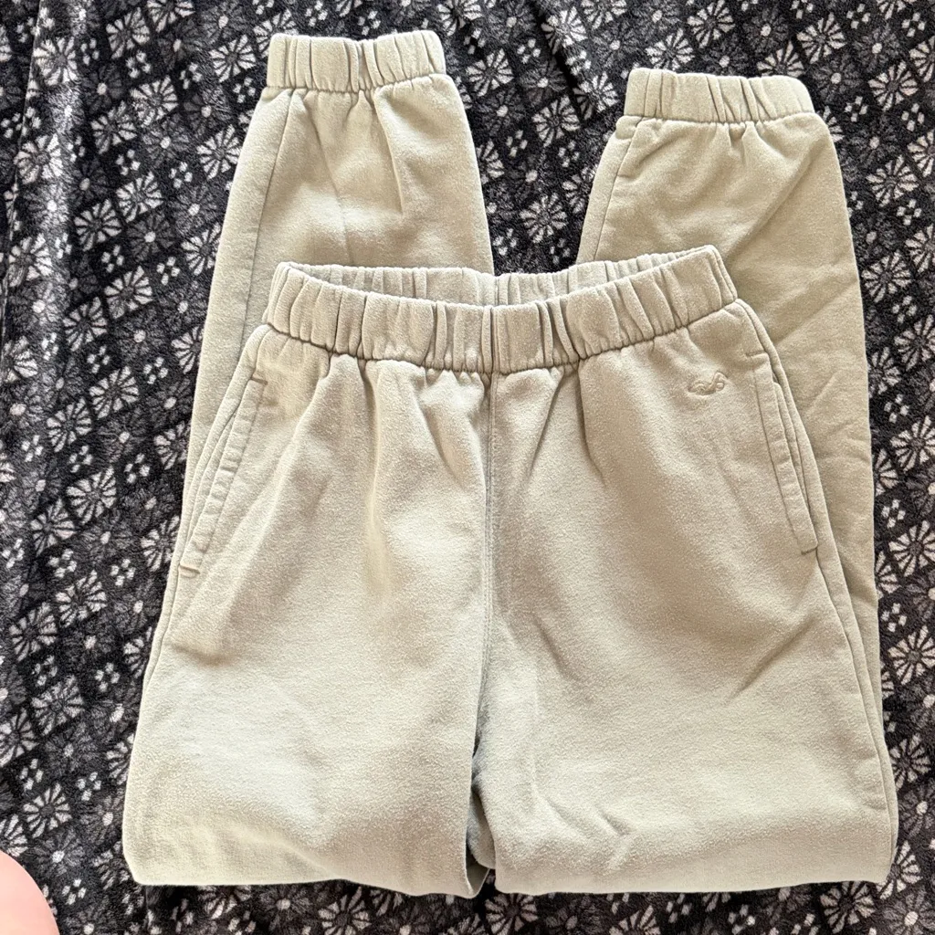 Hollister Feel Good Adjustable Rise Joggers - Image 2