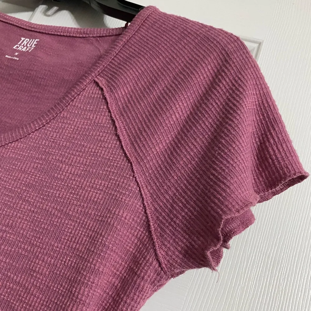 True Craft Cropped Capped Sleeved Top - Image 4