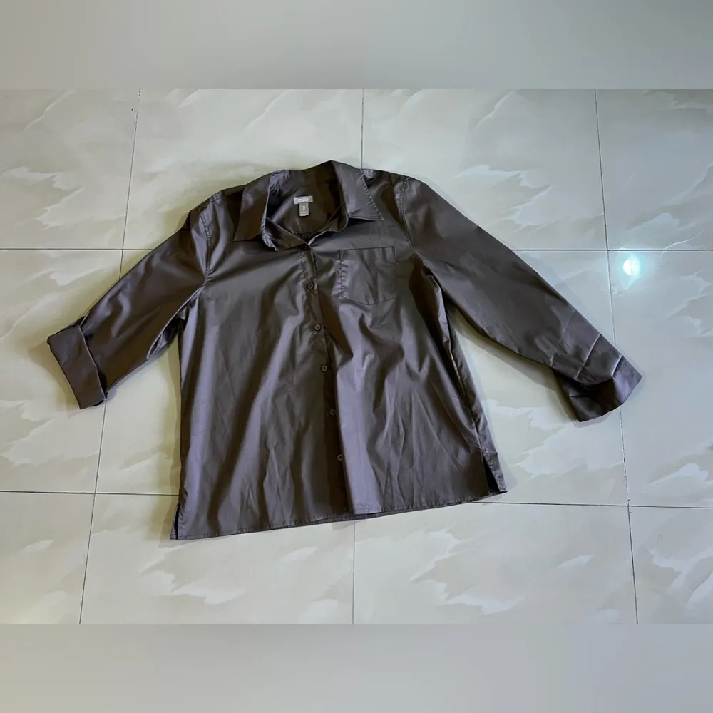 CHICO’S Dark Olive Green Women’s Plus Size 3 Blouse  Button Can Be Worn Folded - Image 8