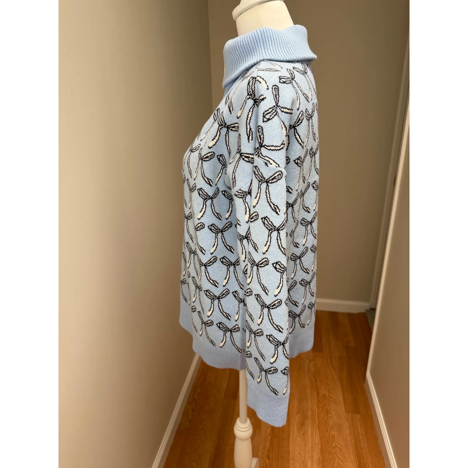 Design History Sweater Womens Medium Light Blue Bow Print 1/2 Zip Knit Top - Image 4