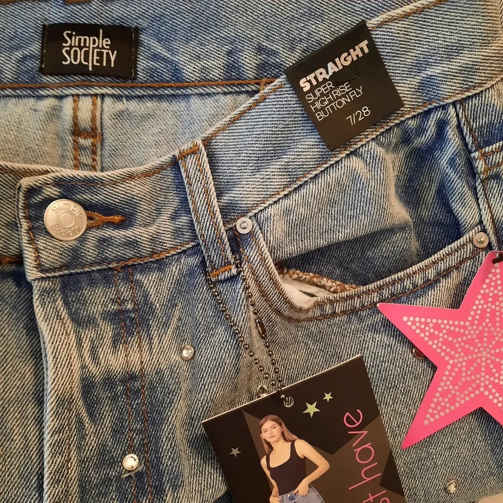 Simple Society Juniors Jeans High Rise Straight Button Fly Light Wash Size 7/28 - Image 5