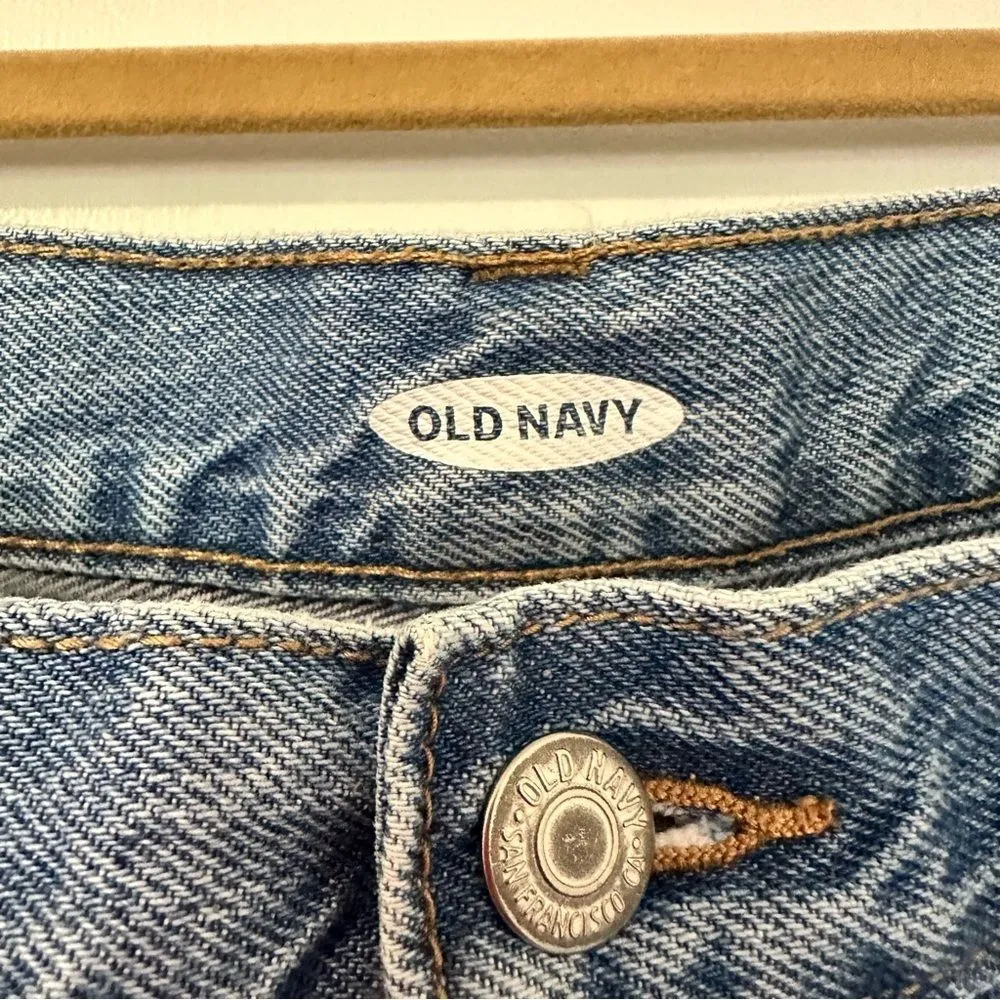 Old Navy High Rise Jean Shorts - Image 3