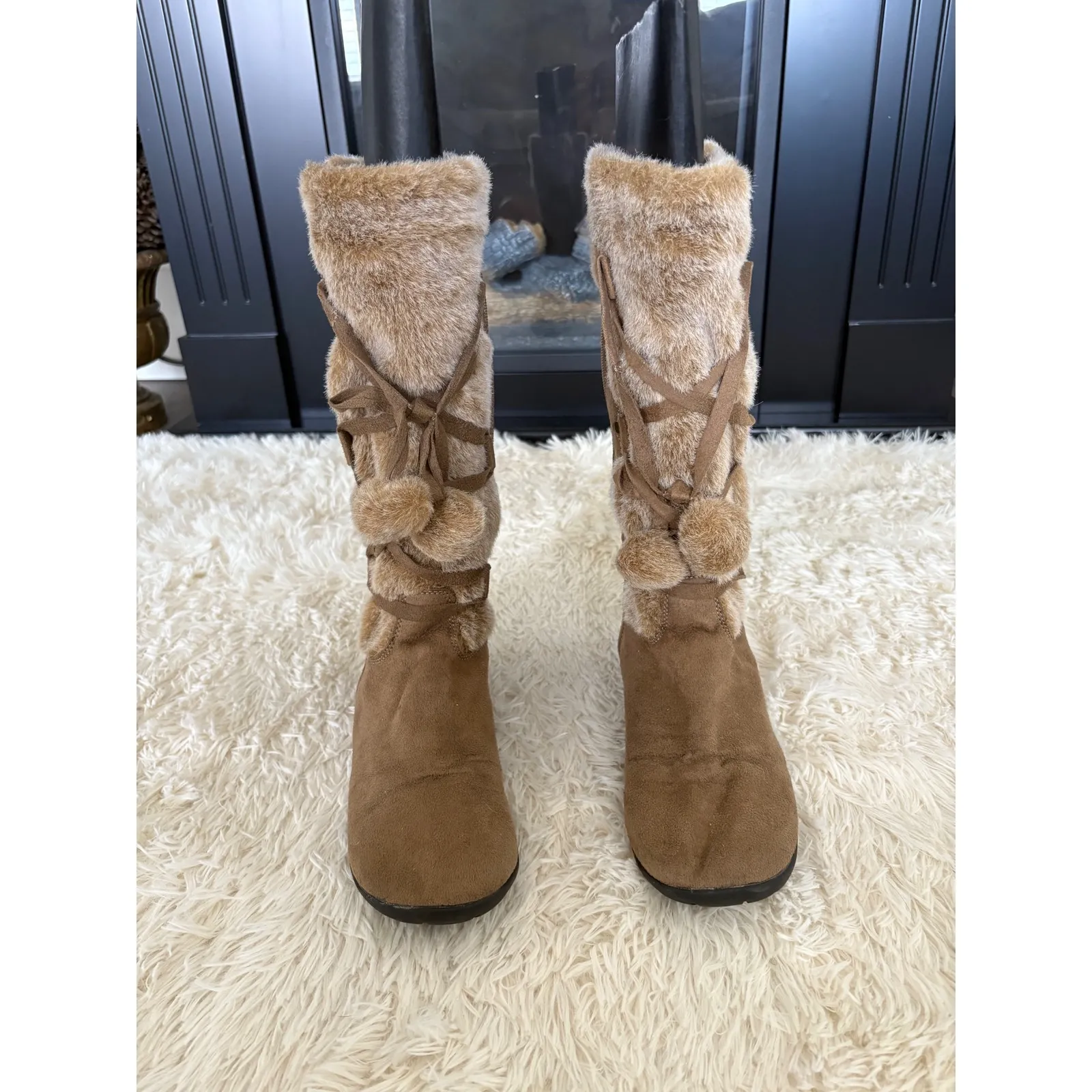 US Polo‎ Assn Womens Boots 10 Brown Faux Suede Fur Trim PomPom Accents - Image 2