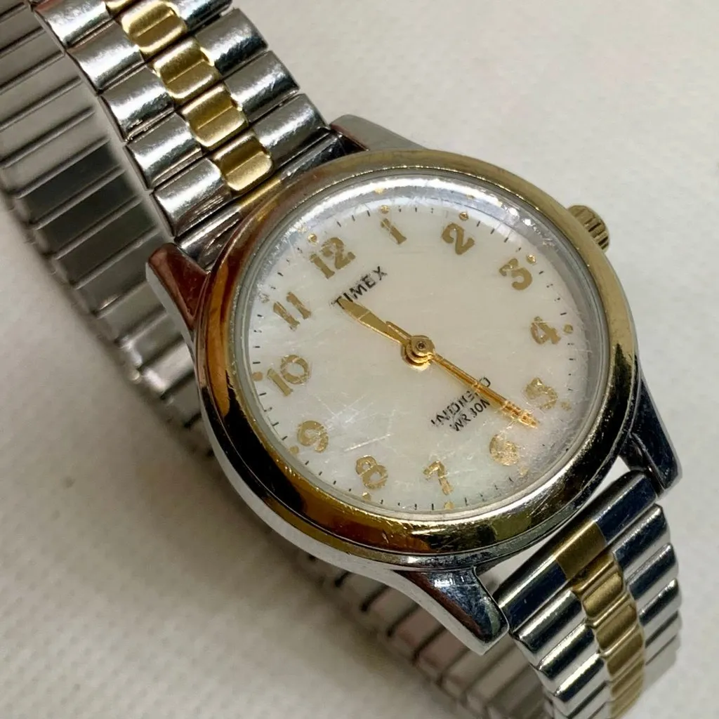 Timex indiglo women’s watch silver gold tone mother of pearl dial 25mm running - Image 4