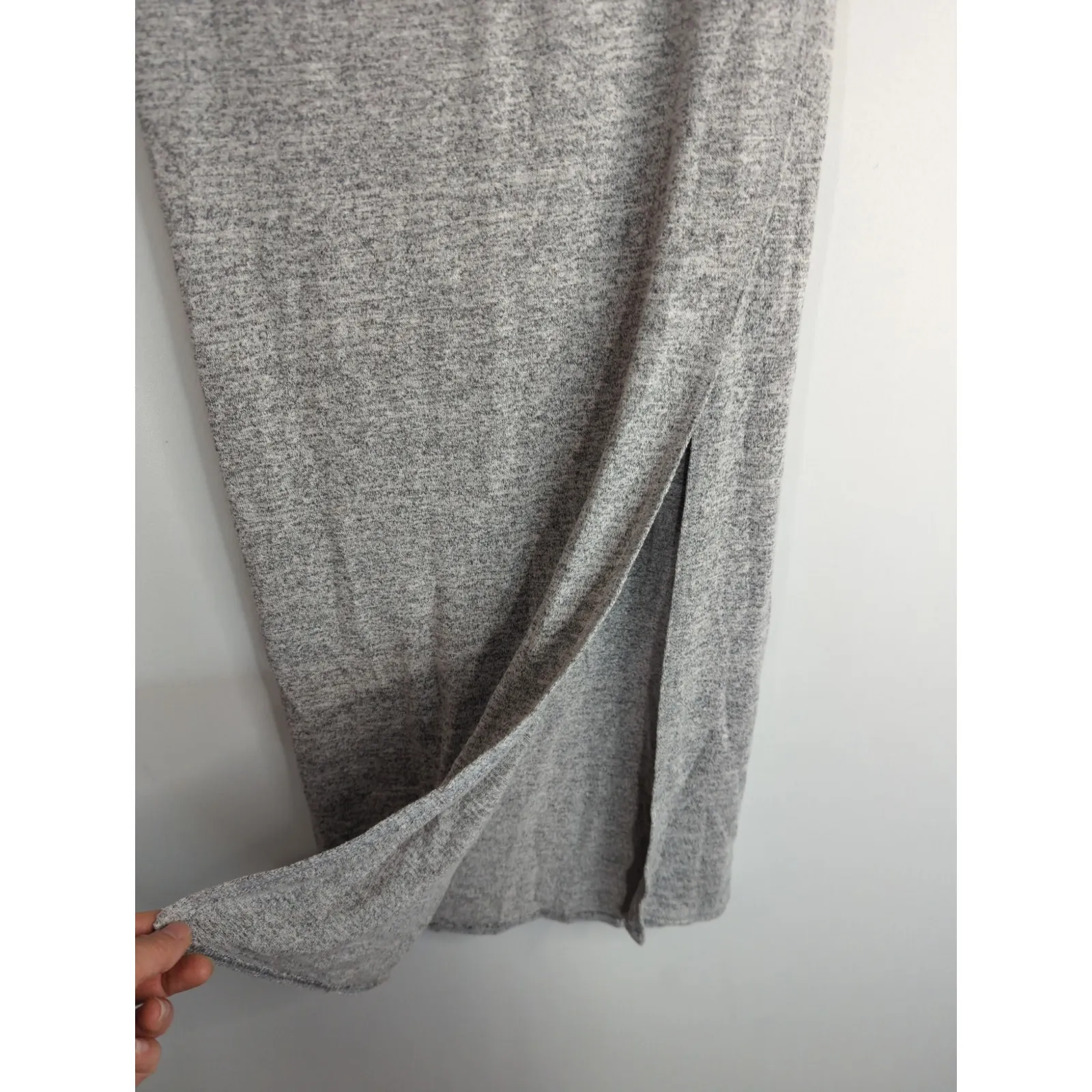 Aritzia Wilfred‎ Free Grey Shields Knit Midi Pencil Slit Pull-On Skirt Women's S - Image 7