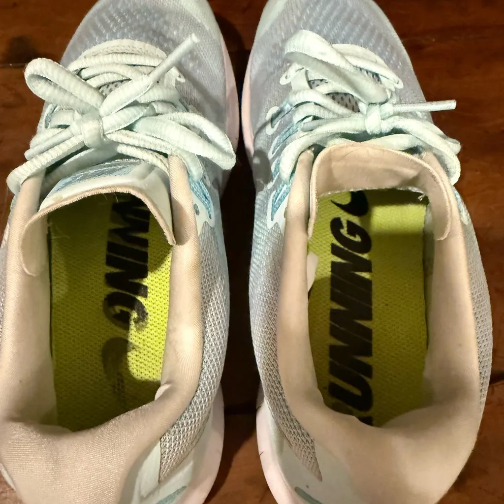 Nike Women's Pastel Blue FREE RN Sneakers - Image 4