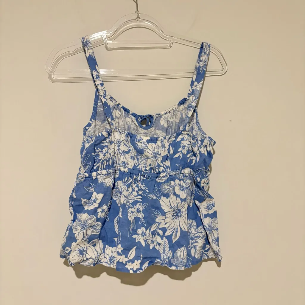 C&C linen Floral Women's sleeveless tank Top blue white medium - Image 2