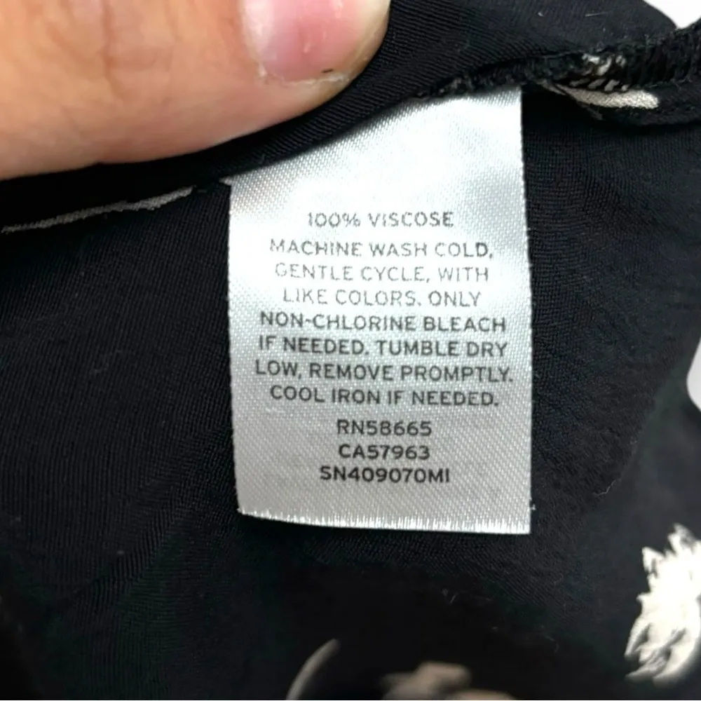 Something Navy Black Cream Floral Easy Flirty Mini Dress - Medium - Image 9