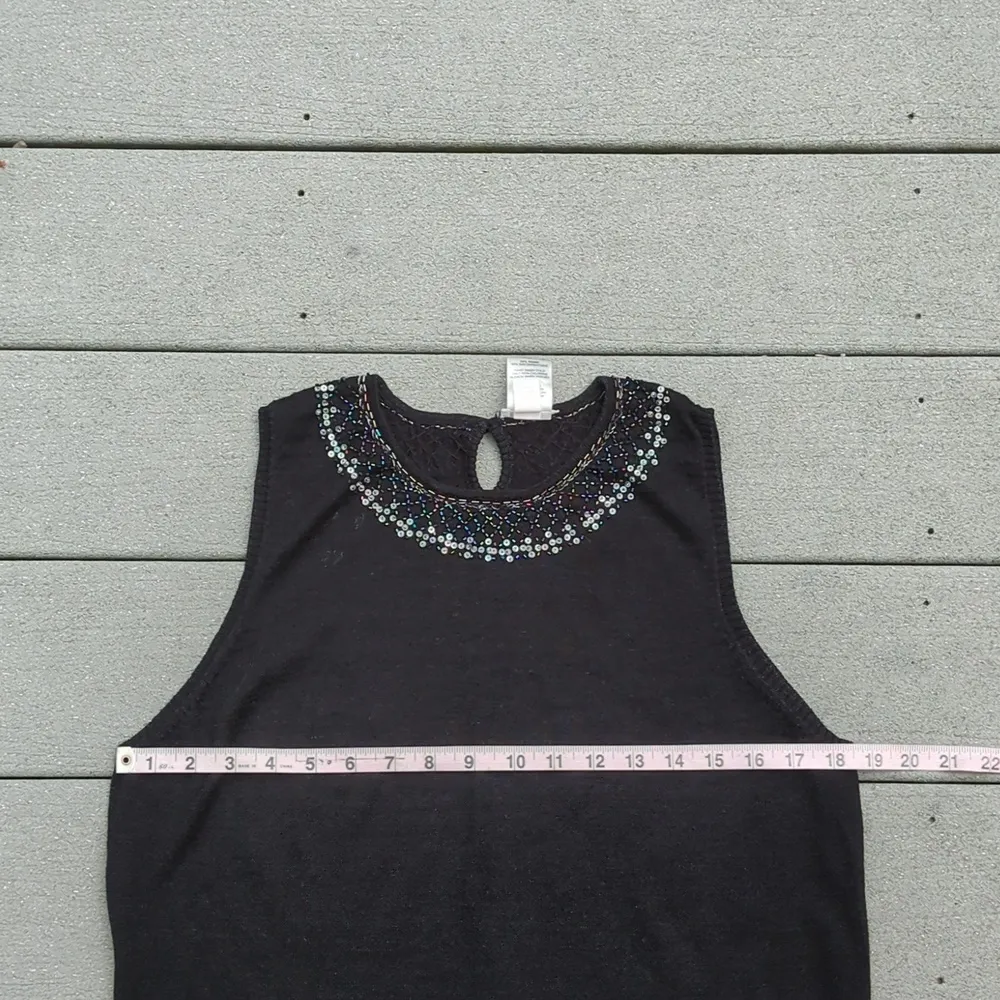 Old Navy Sequin Neckline Sleeveless Sweater Shell - Image 10