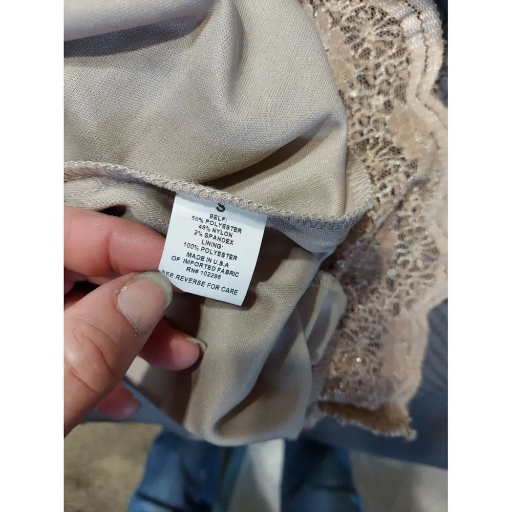 Connected Apparel Sequin Top Size Small - Image 5