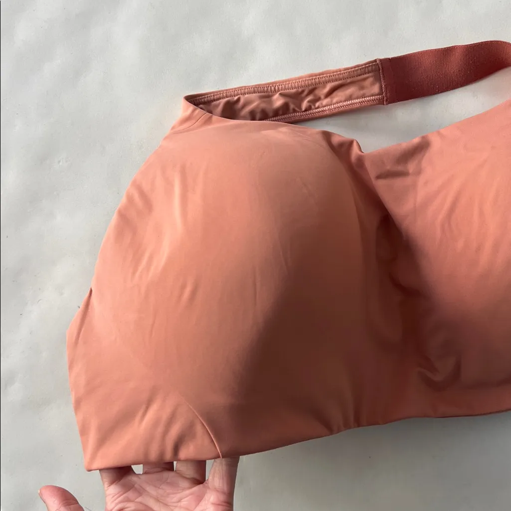 Lululemon All Powered Up Bra in Pink Savannah Size 42DDD - Image 4