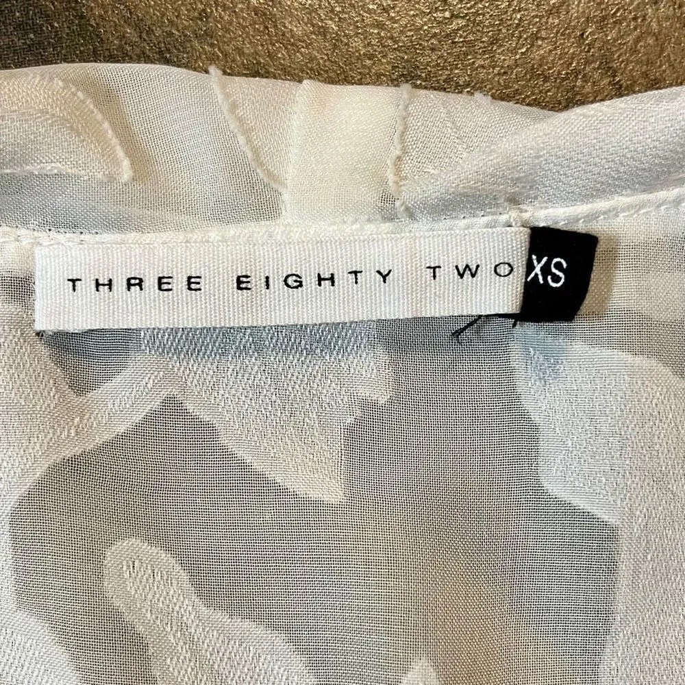 Three Eighty Two  Sleeveless Floral Wrap Blouse XS - Image 10