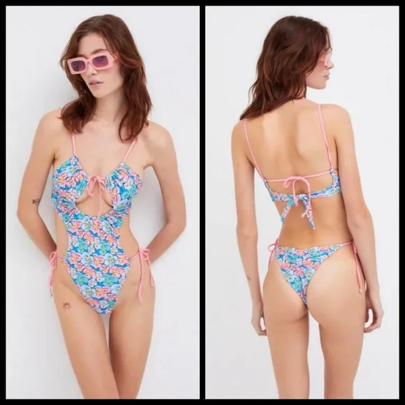 💕FOR LOVE AND LEMONS💕 Yasmin One-Piece Swimsuit ~ Blue Floral Print  Small NWT - Image 2