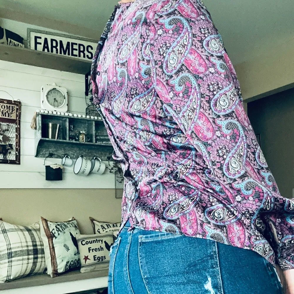 Vintage Tess Paris Milano Purple/Pink Paisley Printed Button Back Pleated Blouse Purple Size 10 - Image 5