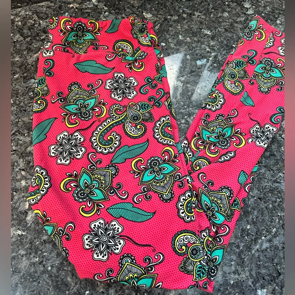 LuLaRoe Tall & Curvy Plus Size 1X Vibrant Pink Polka Dot Paisley Floral Leggings - Image 3
