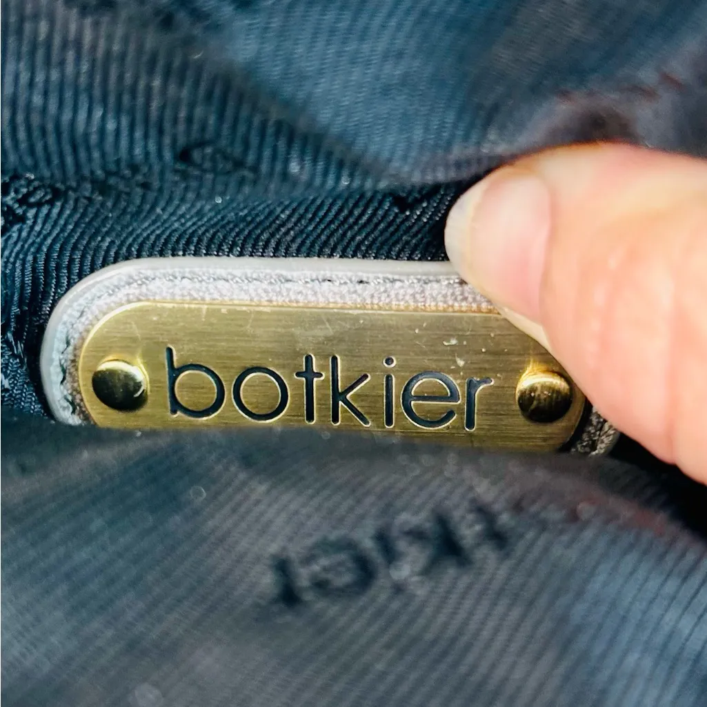 Botkier Grey Leather Looped Small Wristlet Bag RARE Origami Style - Image 8