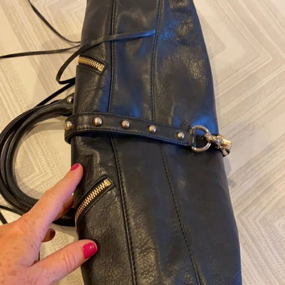 BOTKIER Black Leather Fringe Shoulder Handbag with Gold Hardware - Image 7