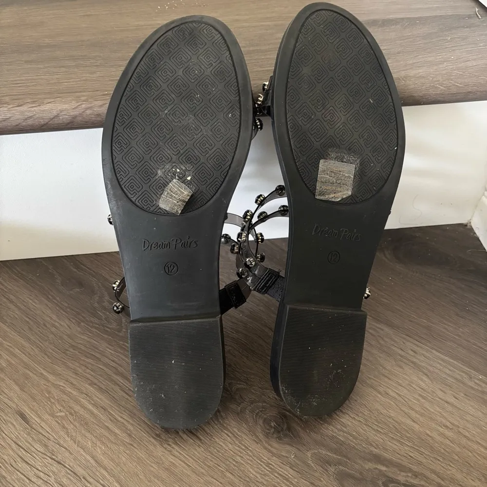 Women’s Slides Sandals Size 12 by Dream pairs - Image 5