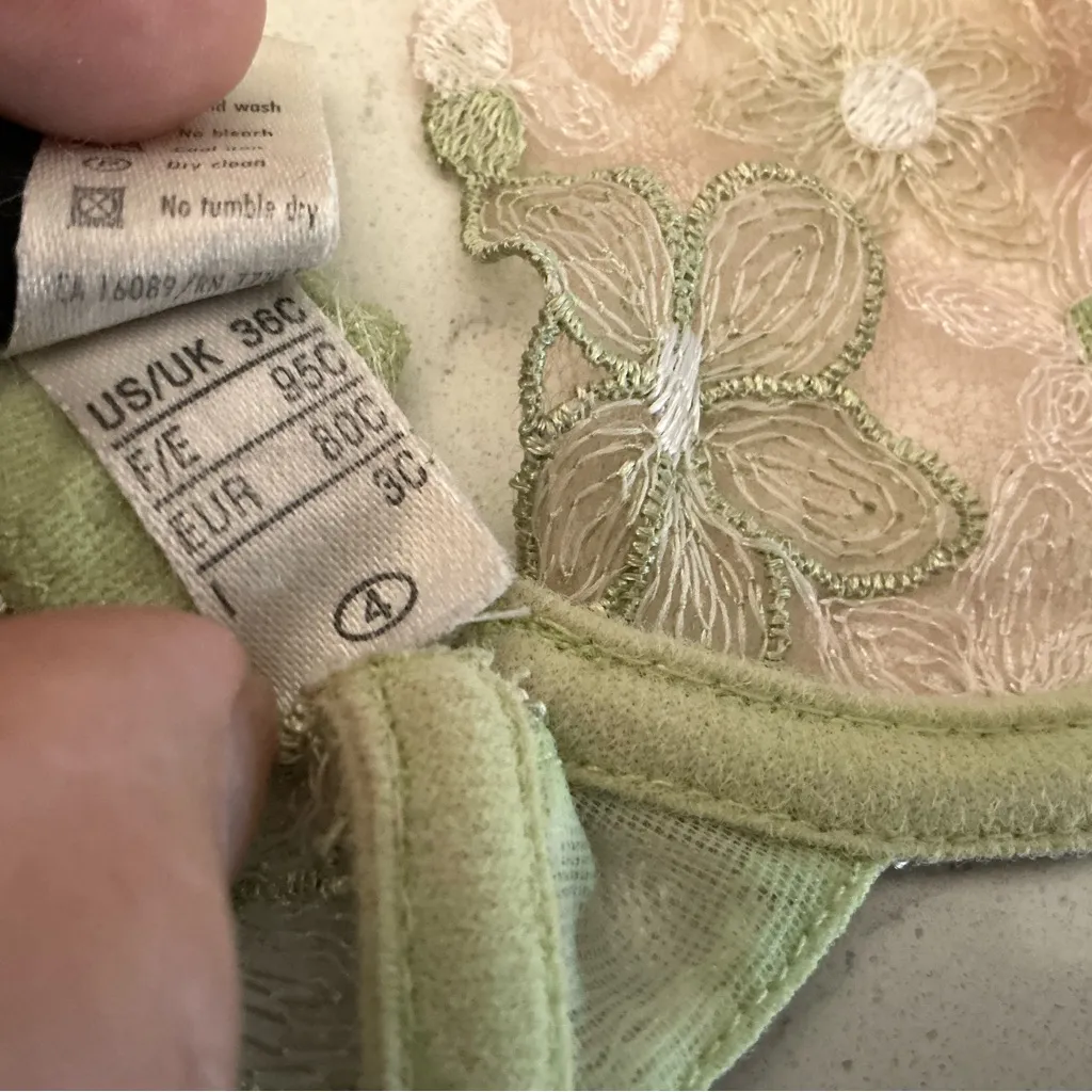 Cosabella full coverage lace bra mint green pink embroidered floral size 36C - Image 7