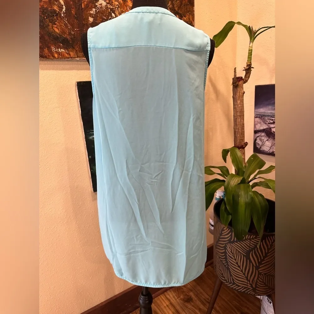 EUC KAARI BLUE V-Neck Sleeveless High Low Dress Top Blouse Career Summer - Image 3