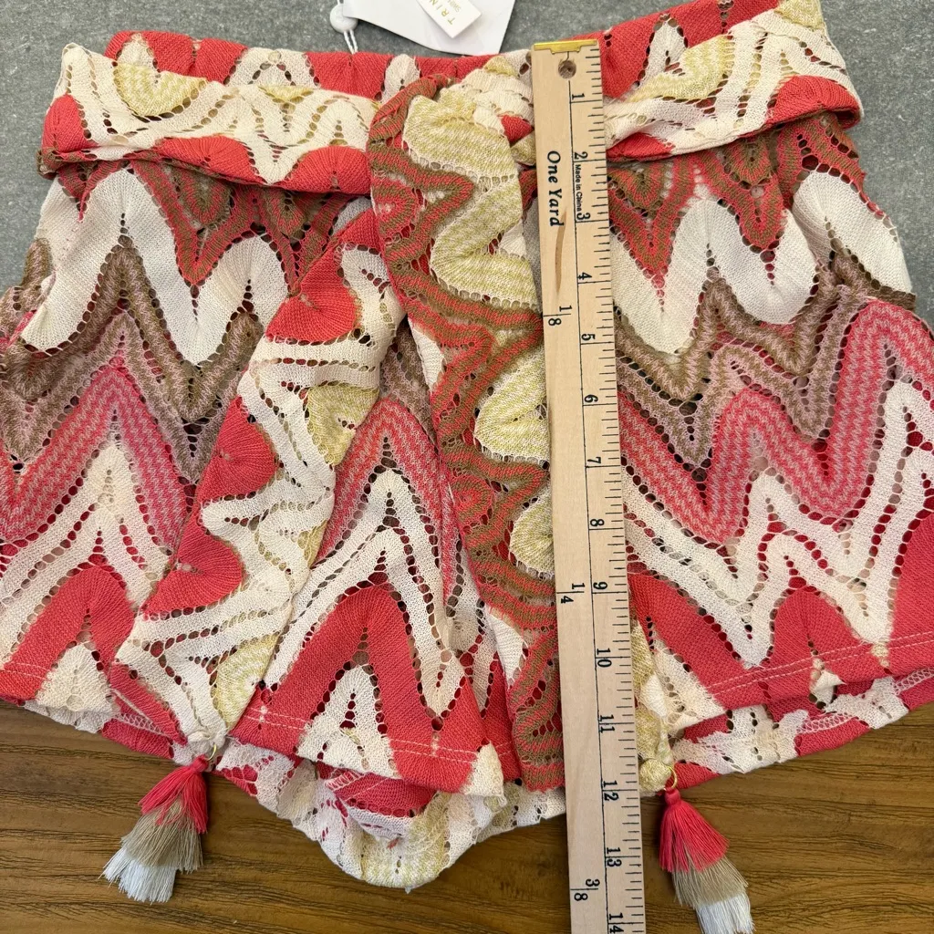 Trina Turk Palisades Chevron Crochet Cover-Up Shorts White Germanium Size Small - Image 11
