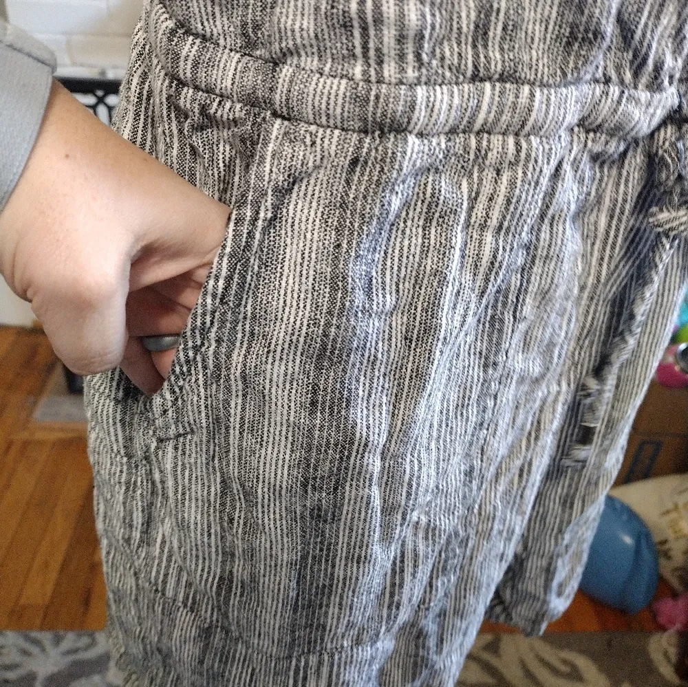 Kelly Reneé linen blend romper - Image 2